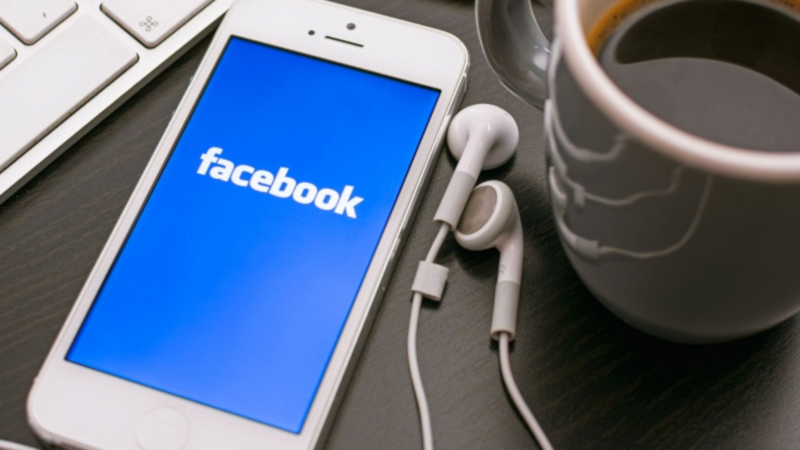 Facebook: 10 Kiat untuk Mengenali Berita Palsu